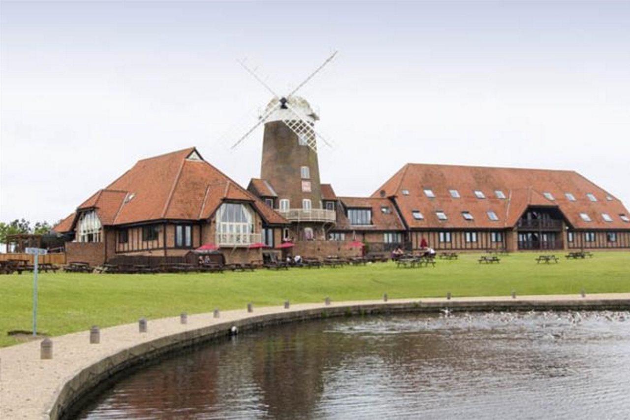 Premier Inn Milton Keynes South Exterior photo